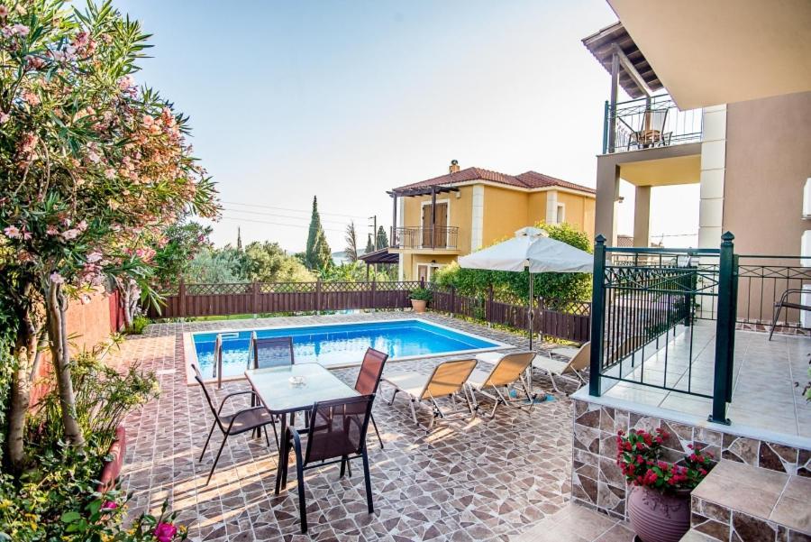 Villa Nefeli Τραπεζάκι Εξωτερικό φωτογραφία