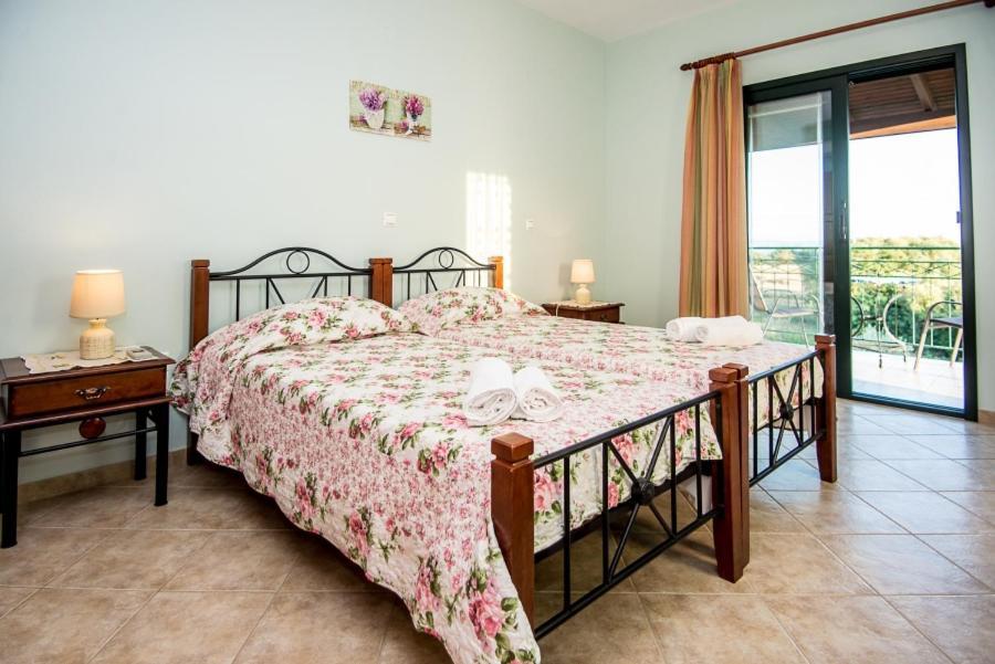 Villa Nefeli Τραπεζάκι Εξωτερικό φωτογραφία