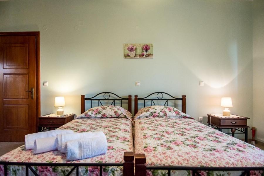 Villa Nefeli Τραπεζάκι Εξωτερικό φωτογραφία