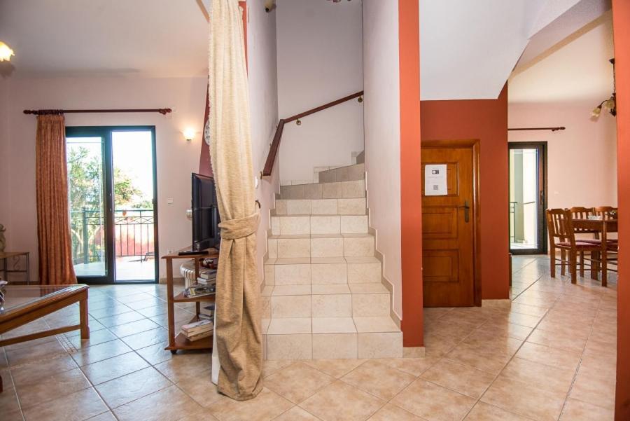 Villa Nefeli Τραπεζάκι Εξωτερικό φωτογραφία